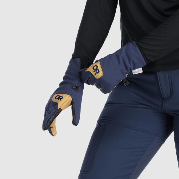 Women's Stormtracker GORE-TEX INFINIUM™ Sensor Gloves - Image 3