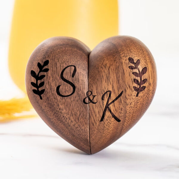 Custom Wooden Ring Box & Gift Couples - Image 3