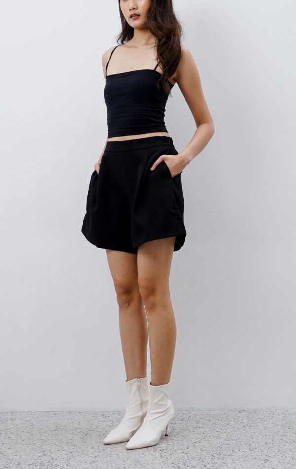 Polly Shorts Black - Image 4