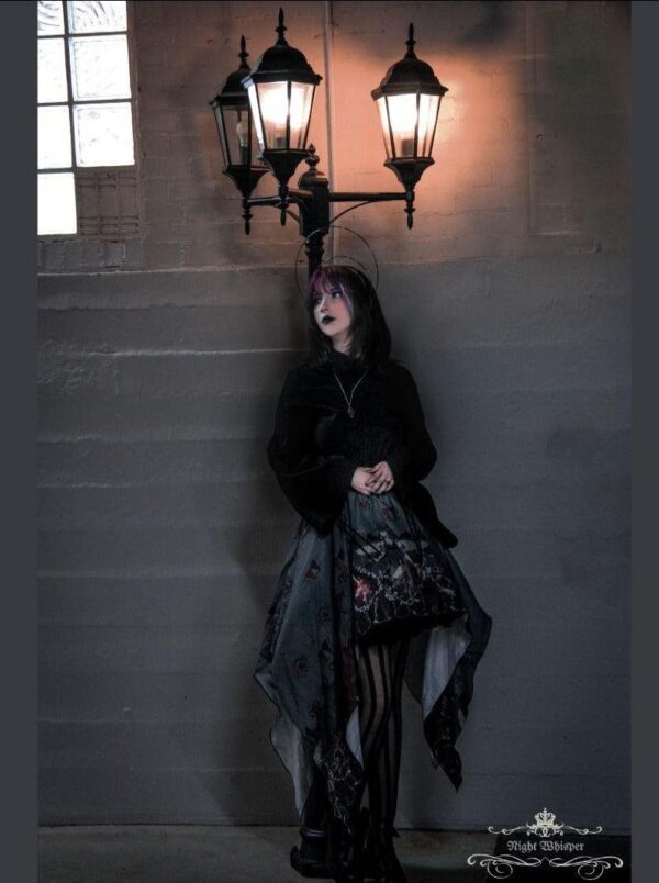 Gothic Skirt,〜破滅に向かって〜 Heading towards Destruction